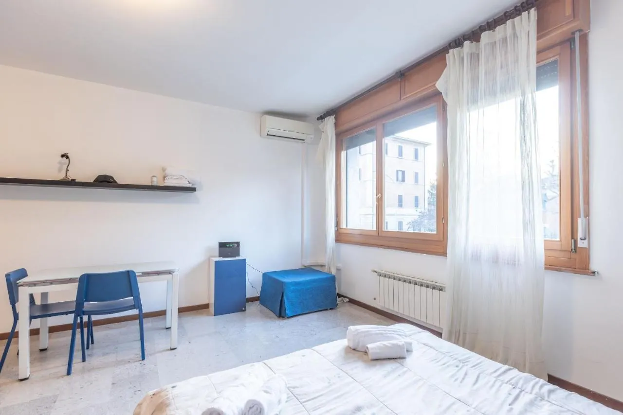 Torreggiani, Bologna By Short Holidays Apartment